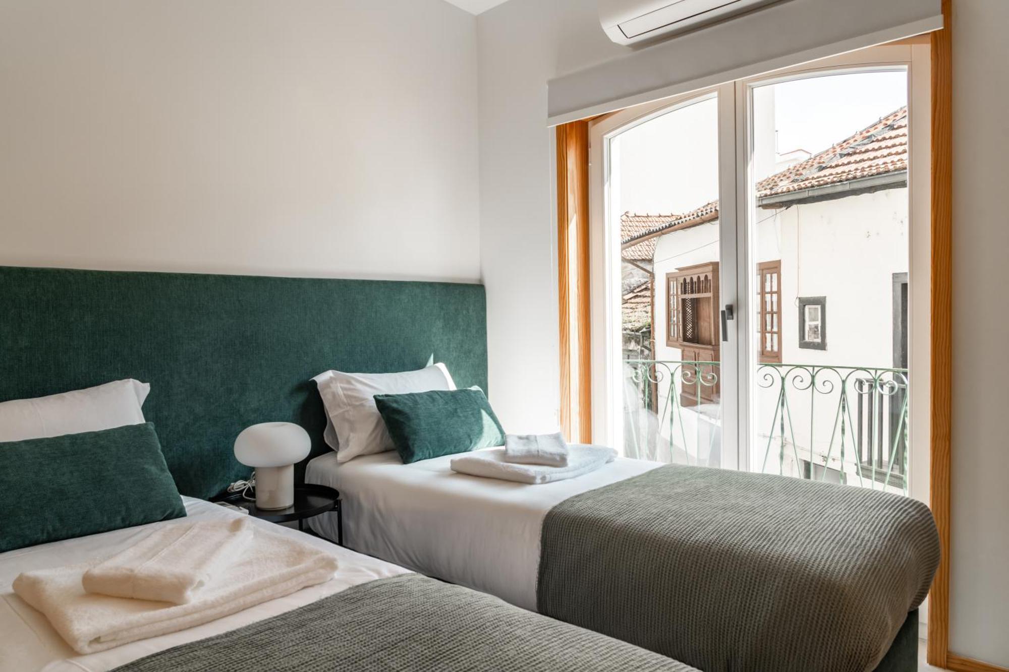 City Hall Apartments Vila Real Bagian luar foto
